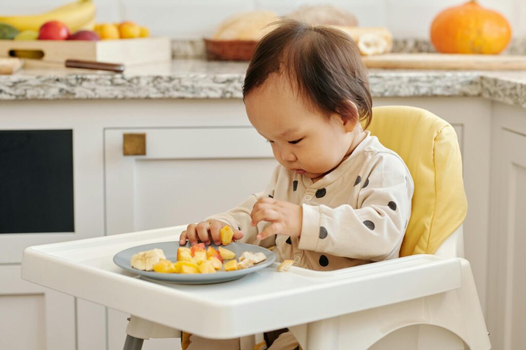 Best BLW foods for introducing solids to babies